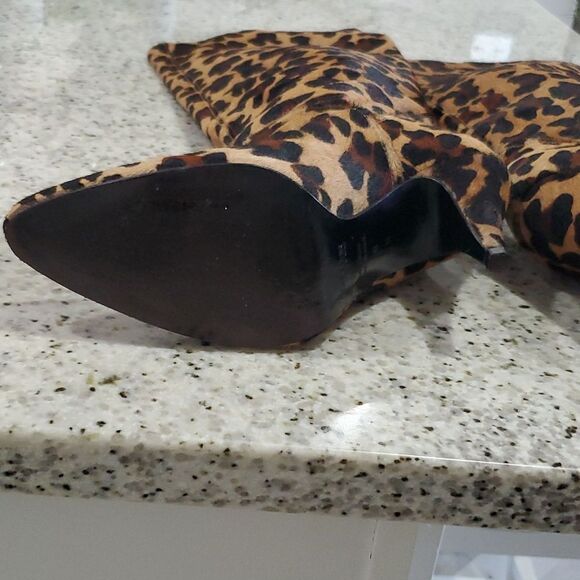 Stunning Anne Klein Calf Hair Leopard print Boots, size 8, pristine - Picture 5 of 15
